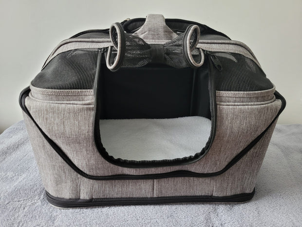 2-in-1 Calming Pet Bed & Secure Carrier (For Cats & Small Dogs)