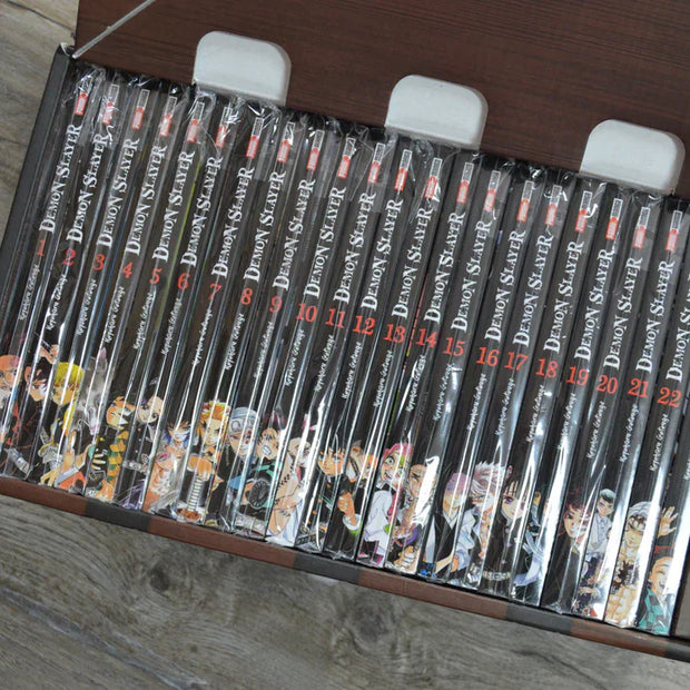 Demon Slayer: Kimetsu no Yaiba Complete Box Set (Volumes 1-23) 📚🔥