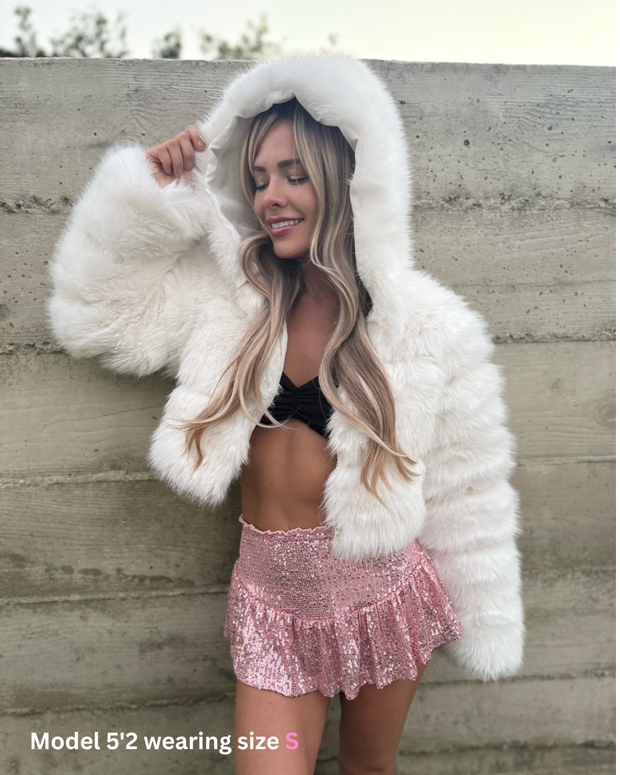 Angel Glow Light-Up Fur Jacket✨🧊